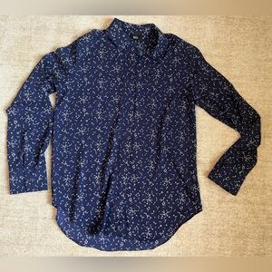 Women’s geometric button down top